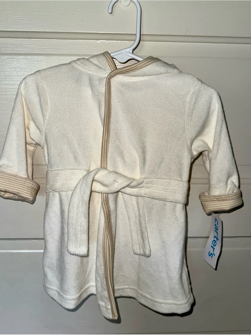 Carter's 0-9M NWT- Cream Hooded Pajama Robe